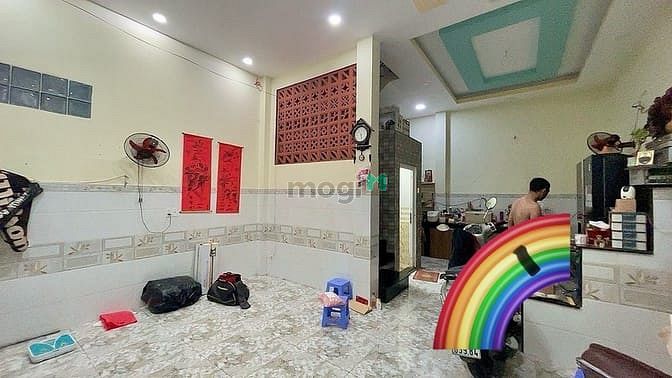 Hình ảnh Nhà Tên Lửa ngang 5,2m, 2 Tầng, 3 Phòng ngủ, SHR Công nhận đủ.