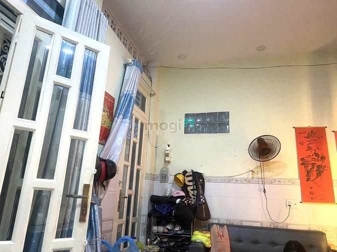 Hình ảnh Nhà Tên Lửa ngang 5,2m, 2 Tầng, 3 Phòng ngủ, SHR Công nhận đủ.