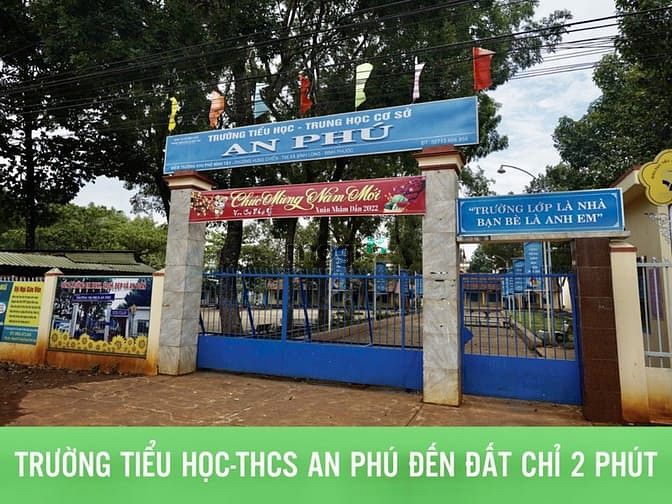 Hình ảnh Kẹt tiền cần bán nhanh đất ở ngay trung tâm Thị Xã dân cư đông: