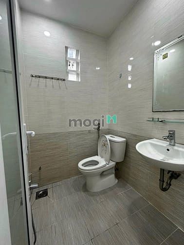 Hình ảnh Cho thuê phòng studio quận 10 có ban công gần công trường dân chủ