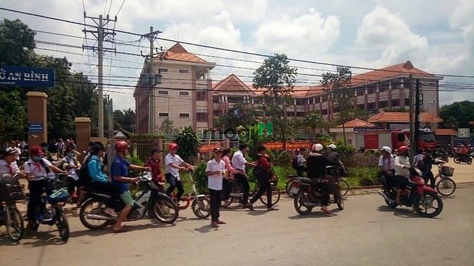 Hình ảnh Nợ NH cần bán gấp lô đất tc 1014m2, dân đông, ngay kcn, chợ. Giá 140tr