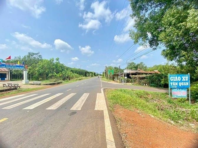 Hình ảnh Nợ NH cần bán gấp lô đất tc 1014m2, dân đông, ngay kcn, chợ. Giá 140tr
