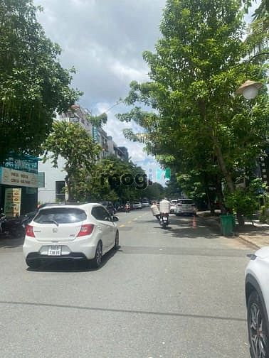 Hình ảnh 7군, Phu My Hung, Hung Phuoc 1 모퉁이에 있는 아파트 전체를 임대합니다. 1억 5백만 달러