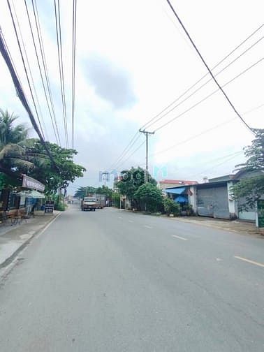 Hình ảnh Đất đẹp Sổ Riêng, Ô Tô đậu cổng, 100M2 , nhỉnh 2 Tỷ