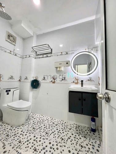 Hình ảnh Bán nhà MT 3 tầng Hoàng Sa Q3, đường 8m, DTSD 47m2, giá nhô 5tỷ
