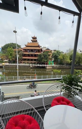 Hình ảnh Bán nhà MT 3 tầng Hoàng Sa Q3, đường 8m, DTSD 47m2, giá nhô 5tỷ