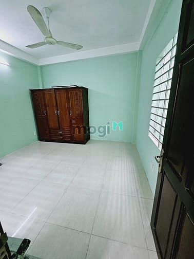 Hình ảnh Cho thuê nhà hẻm cách MT 50m Hoàng Hoa Thám P7 Bình Thạnh