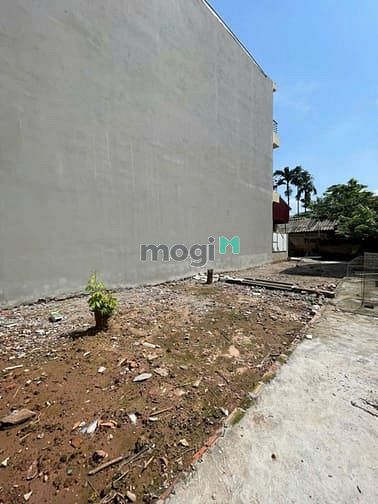 Hình ảnh Bán đất biên giang,1tỷ620. Diện tích 33,7m2 cách ngõ 10m oto đỗ