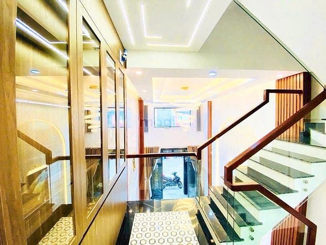 Hình ảnh Khu vip Lê Văn Quới, hẻm 7m, 44m2, 5 Tầng đẹp lung linh.