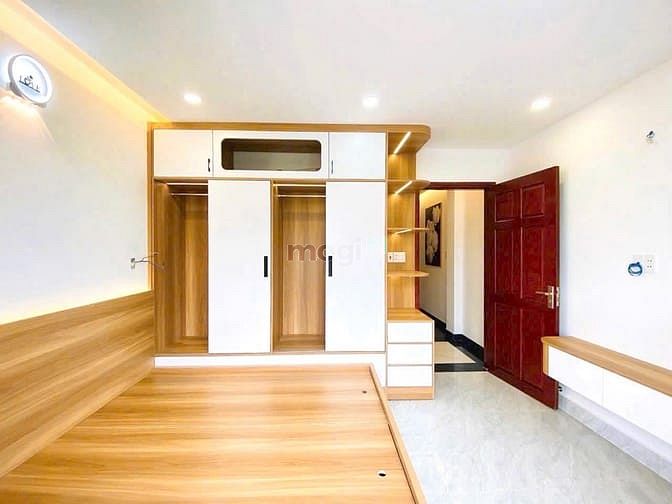 Hình ảnh Khu vip Lê Văn Quới, hẻm 7m, 44m2, 5 Tầng đẹp lung linh.