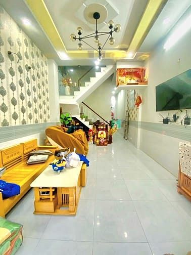 Hình ảnh Mặt tiề.n cập An dương vươn.g  - hẻm xe tải  -
