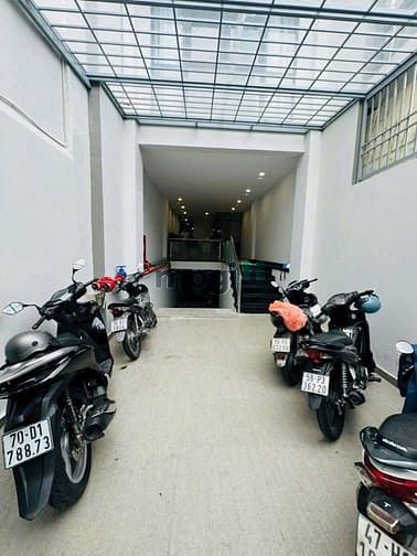 Hình ảnh Tòa CHDV Bạch Đằng p2 Tân Bình Hầm 7 lầu Thu nhập 130tr/th