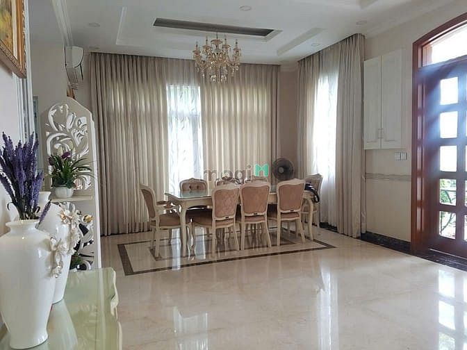 Hình ảnh Cho Thuê Biệt Thự  Phú Mỹ Hưng, Quận 7, 308m Full Nội Thất Cao Cấp,4PN