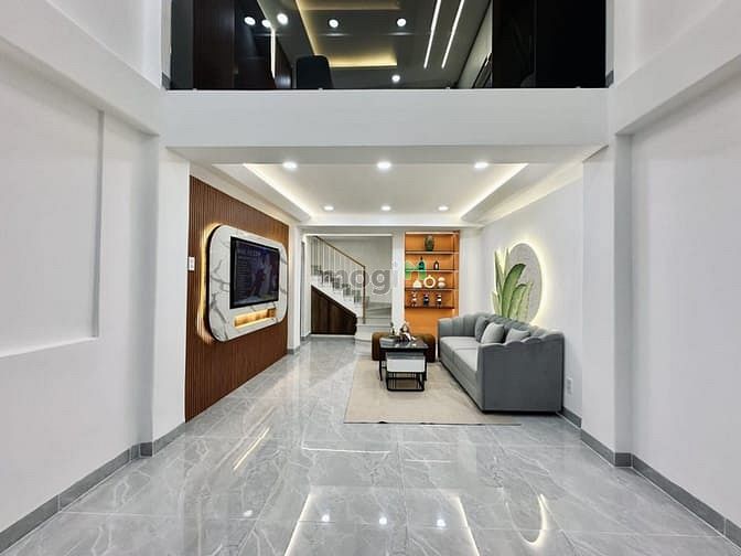 Hình ảnh Cần tiền chữa bệnh bán nhà 61m2,1 trệt 2 lầu,SHR,940 triệu, Xóm Chiếu,