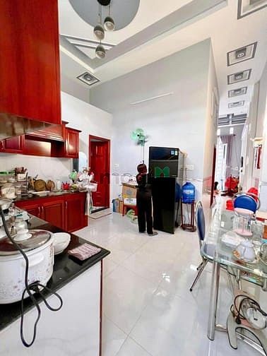 Hình ảnh Cô Năm gửi bán gấp nhà 60m2 đường Cao Đạt, P1, Q.5