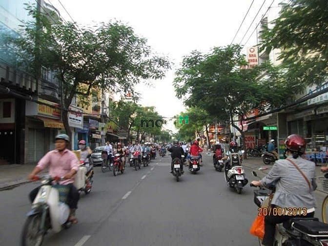 Hình ảnh Bán nhà cũ tiện xây mới MT Lý Phục Man Q7, DT 6,1X29M- gÍA 22TỶ