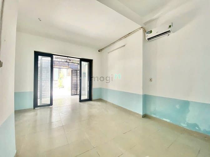 Hình ảnh Nhà nguyên căn gần Etown Cộng Hòa