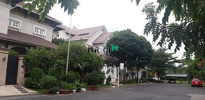 Hình ảnh Chính chủ cần vốn kinh doanh nên Bán Biệt thự Bùi Tá Hán P An Phú Q