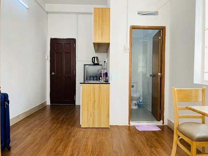 Hình ảnh Cho thuê phòng studio quận 3 có cửa sổ gần trường đại học
