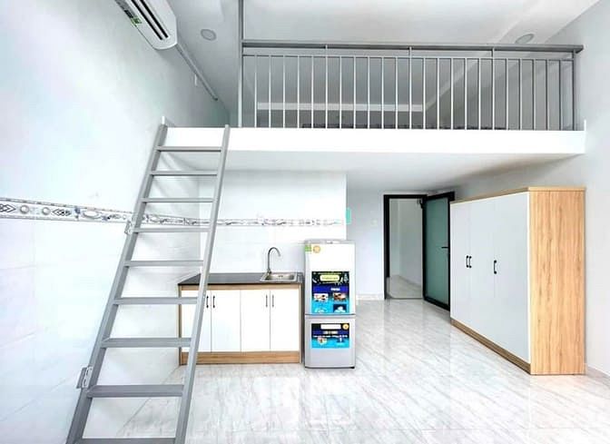 Hình ảnh Phòng gác ban công full nội thất giá rẻ ngay Mã Lò