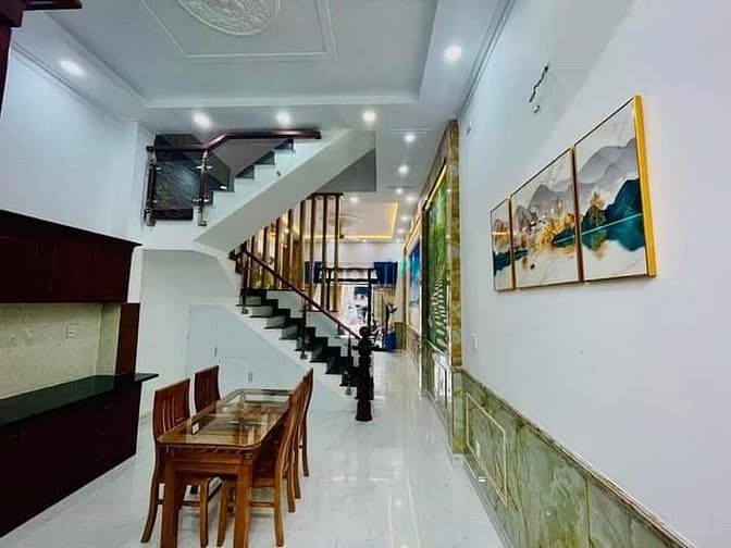 Hình ảnh Cần vốn kd, bán nhà cc Huỳnh Tịnh Của q3, 70m2, 1tỷ250 shr