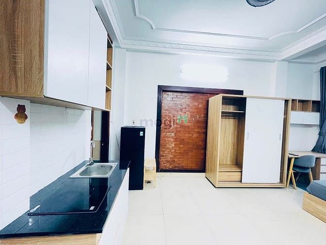 Hình ảnh Cho thuê phòng studio quận 10 có cửa sổ lớn gần ga sài gòn