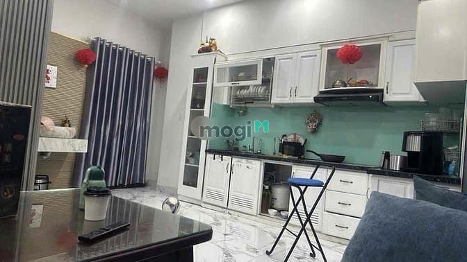 Hình ảnh Cho thuê nhà 3 tầng MT Bế Văn Đàn
