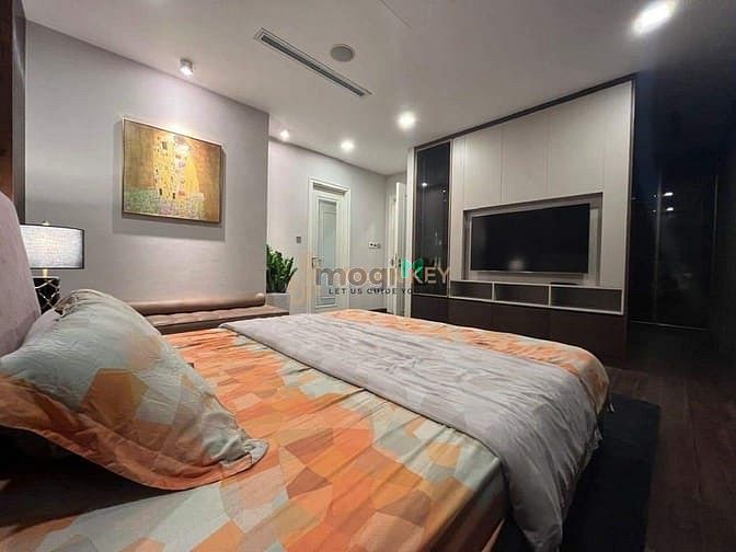 Hình ảnh 3Beds 121 Sqm Vinhomes Golden River View Bitexco, Saigon River