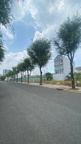 Hình ảnh Bán lô đất góc Kdc Tân Phong Sedeco Q7- Ngang 7x18m