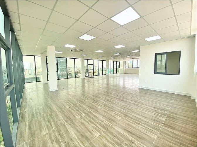 Hình ảnh Bán nhà mặt tiền Đồng Nai, Q 10, 12x32m, Hầm 5L, giá 65.9 tỷ