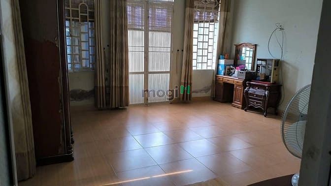 Hình ảnh Cho thuê nhà 2 tầng 4 phòng ngủ sát chợ Hòa Khánh
