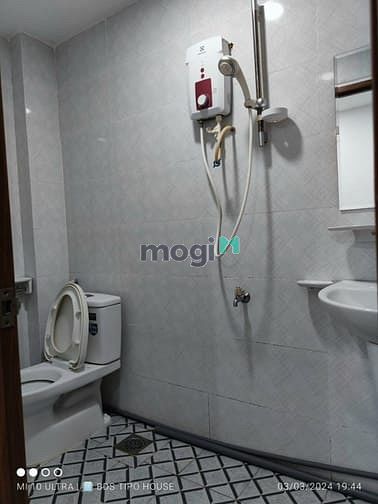 Hình ảnh Cho thuê studio cửa sổ lớn cách Vạn Hạnh Mall 30s, ĐH Huflit, BKhoa...
