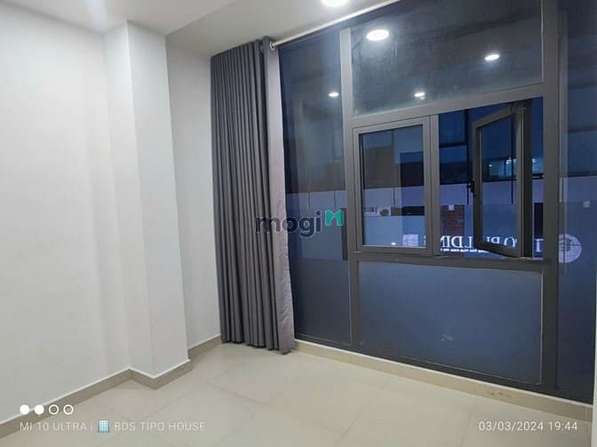 Hình ảnh Cho thuê studio cửa sổ lớn cách Vạn Hạnh Mall 30s, ĐH Huflit, BKhoa...