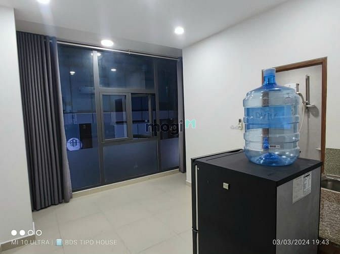 Hình ảnh Cho thuê studio cửa sổ lớn cách Vạn Hạnh Mall 30s, ĐH Huflit, BKhoa...
