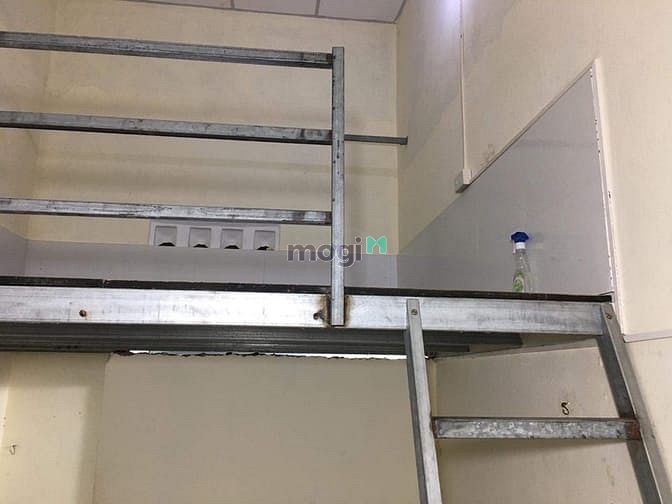 Hình ảnh Cho thuê: Phòng có tầng (gác), giá rẻ, không gian rộng, thoáng mát