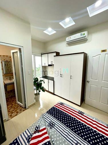 Hình ảnh Cho thuê studio ban công siêu thoáng cách ĐH Bách khoa 5', ĐH Huflit..