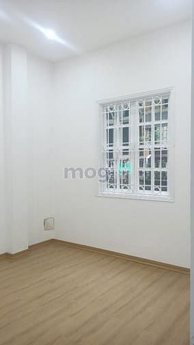 Hình ảnh Bán nhà Đội Cấn 8,2 tỷ. 38m². 5 tầng. Mt 5,1m.
