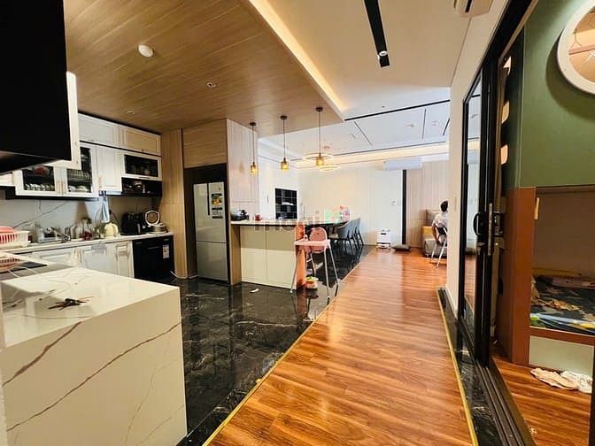 Hình ảnh Bán Căn Hộ Cao Cấp Láng Hạ 122m2 - Tầng Trung - Hơn 8 Tỷ - View Hồ