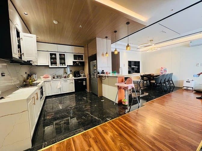 Hình ảnh Bán Căn Hộ Cao Cấp Láng Hạ 122m2 - Tầng Trung - Hơn 8 Tỷ - View Hồ