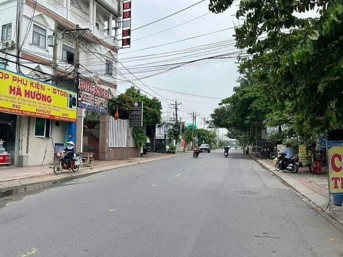 Hình ảnh Bán đất thổ cư 120m2 giá ngộp 620tr-1/ đường Lê Lợi-Hóc Môn -Sổ riêng
