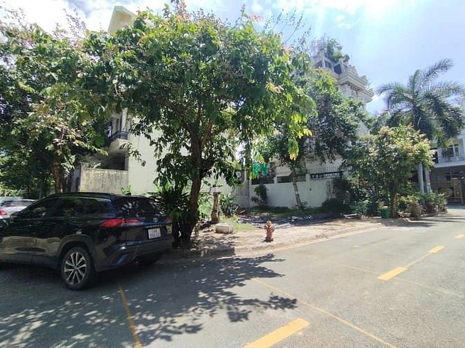 Hình ảnh Bán gấp khuôn BT Song Hàng An Phú. 10x17m. 165tr/m2