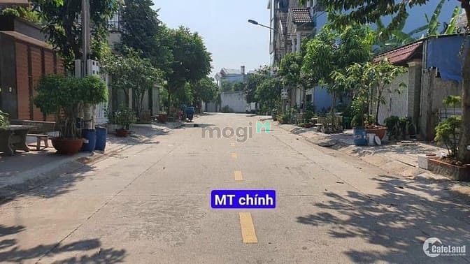 Hình ảnh Bán Đất Gần Bến Xe An Sương DT 200m2-Gía 600tr-SHR