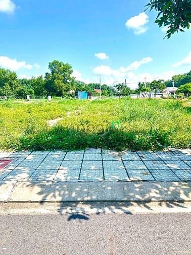 Hình ảnh Cần bán lô đất thổ cư sau lưng chợ Phú Hoà Đông, cách chợ Hóc Môn 17km