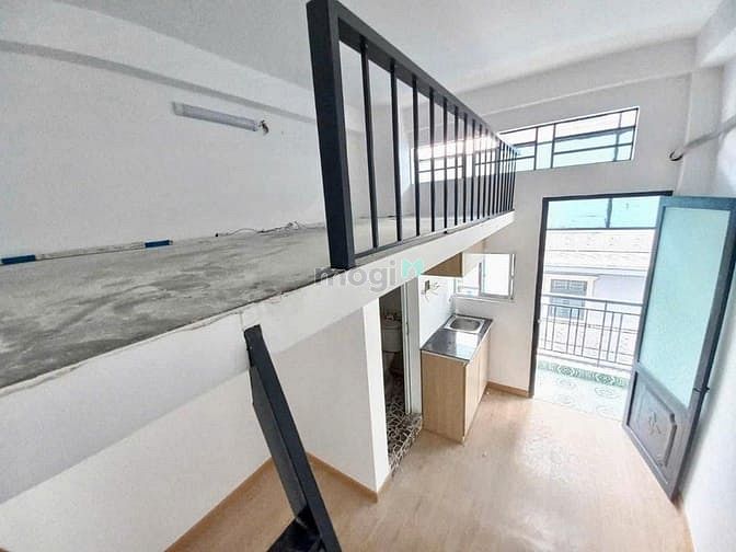 Hình ảnh sẵn phòng đầy đủ tiện nghi ban công thoáng mát cuối khu tên lửa mới