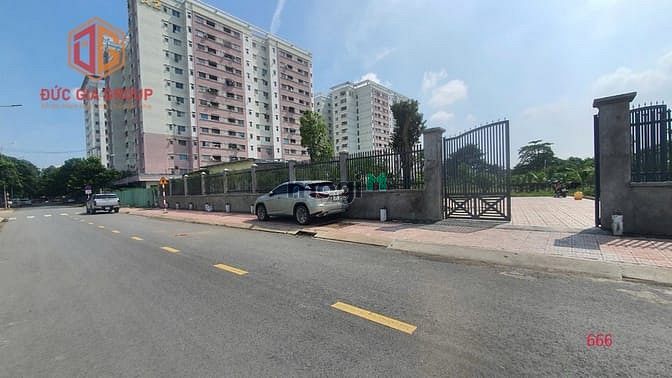 Hình ảnh Cho thuê khu đất 2500m2 gần siêu thị Mega phường Quang Vinh