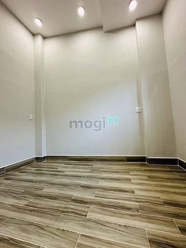 Hình ảnh Bán nhà lê thị bạch cát phường 11 quận 11.