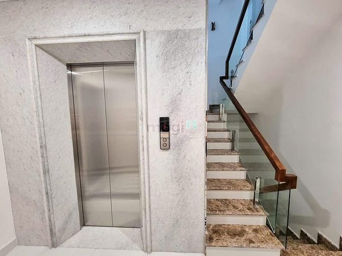 Hình ảnh Bán nhà Vũ Phạm Hàm, 3 ôtô tránh, vỉa hè, k.doanh,thang máy.59m2,16 tỷ