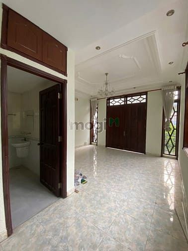 Hình ảnh HXT D5 4x16m, 1trệt, 3lầu. 5phòng, 5wc. KD đa nghành.