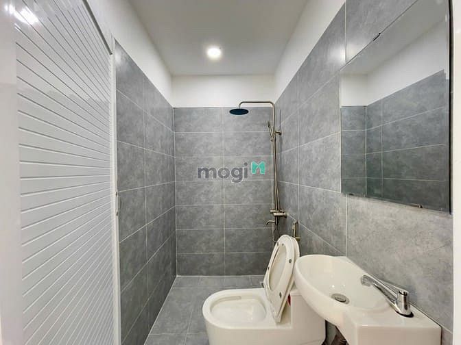 Hình ảnh 1 Phòng Ngủ Xinh Xắn Ngay Trung Tâm Quận 1