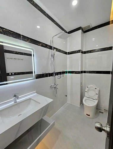 Hình ảnh Kẹt tiền bán gấp 2 ty 340tr còn TL MT đường Phú Định, P16, Q8